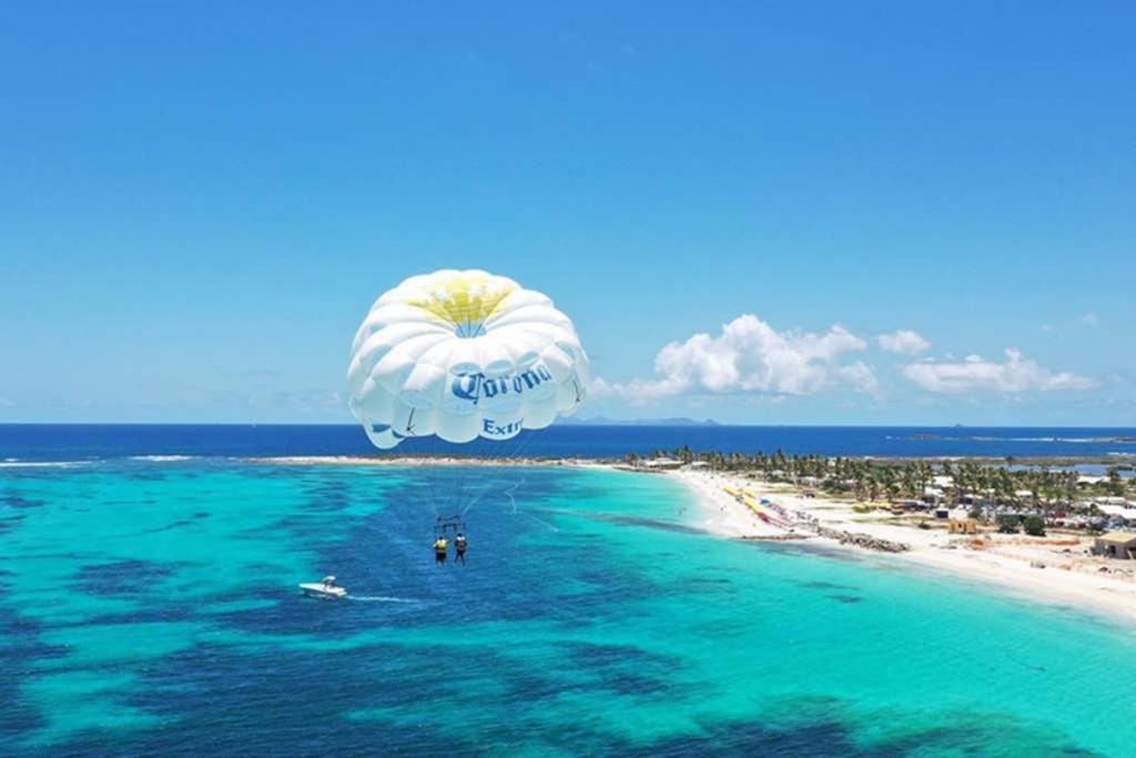 Blue Wave - 2 Bedrooms - Orient Beach! Quarter of Orleans 외부 사진