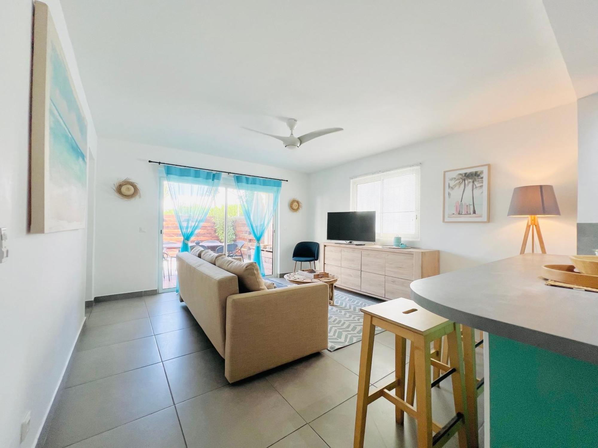 Blue Wave - 2 Bedrooms - Orient Beach! Quarter of Orleans 외부 사진